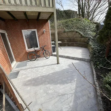 Cozy With Private Terrace Close To Downtown Apartament Thisted