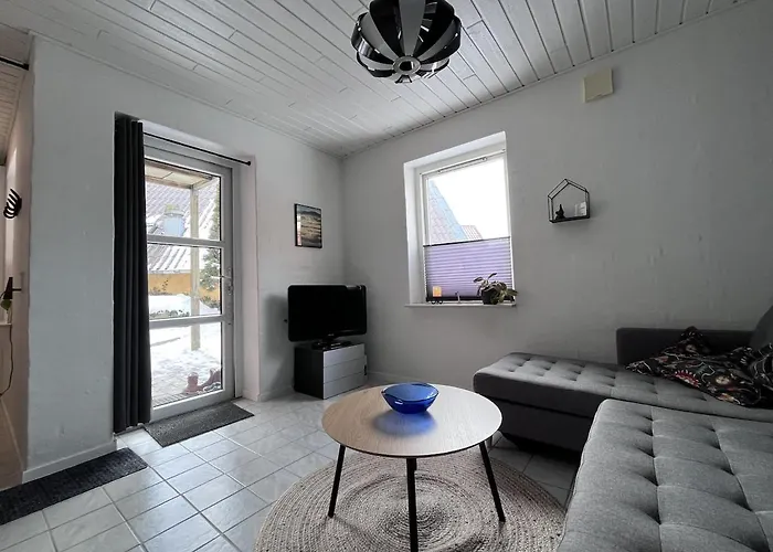 Apartament Cozy With Private Terrace Close To Downtown